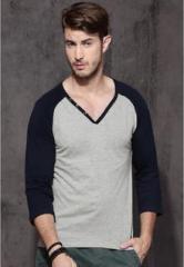 Roadster Grey Melange Solid V Neck T Shirt men