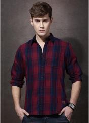 Roadster Maroon Checked Regular Fit Casual Shirt men