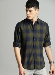 Roadster Navy Blue & Olive Green Regular Fit Checked Casual Shirt men