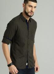 Roadster Olive Green & Navy Regular Fit Checked Casual Shirt men