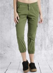 Roadster Olive Regular Fit Solid Cargos women