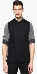 Shaftesbury London Black Solid Slim Fit Waistcoat men