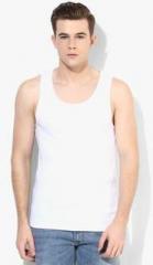 Tagd New York White Solid Round Neck Vest men