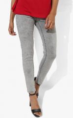 Tokyo Talkies Grey Super Skinny Fit Mid Rise Clean Look Jeans women