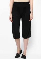 Trend18 Black Solid Capri women