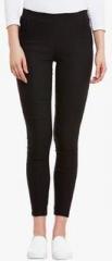 Triyaa Black Solid Jeggings women