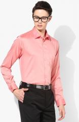 Van Heusen Red Solid Slim Fit Formal Shirt men