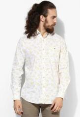 Wills Lifestyle White Printed Slim Fit Casual Shirt men