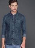 Wrogn Blue Slim Fit Solid Chambray Casual Shirt men