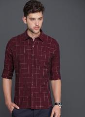 Wrogn Maroon Slim Fit Checked Casual Shirt men