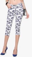 Yepme White Printed Capri women