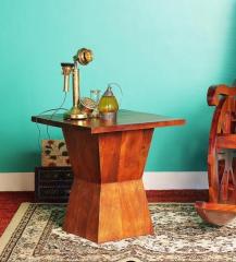 Woodsworth Memphis Coffee Table in Honey Oak Finish