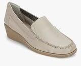 Aerosoles Four Seasons Beige Lifestyle Shoes women