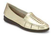 Aerosoles Music Box Golden Moccasins women