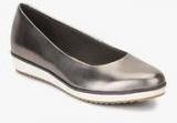 Clarks Compass Zone Silver Belly Shoes women