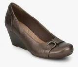 Clarks Flores Poppy Brown Belly Shoes Women