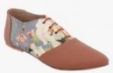 Claude Lorrain Tan Lifestyle Shoes Women