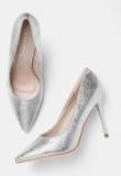 DressBerry Women Silver Toned Solid Pumps