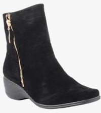 Pinq Chiq Collection Black Boots women