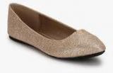 Qupid Swift Golden Belly Shoes Women