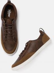 Roadster Men Brown Sneakers