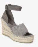 Superdry Grey Solid Sandals women