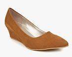 Valiosaa Tan Pumps Women