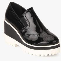 Carlton London Black Brogue Lifestyle Shoes women