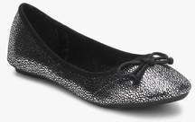 Carlton London Silver Belly Shoes girls