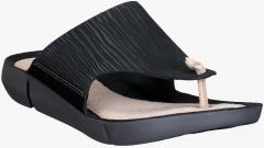 Clarks Black Flip Flops women