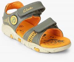 Clarks Olive Sandals boys