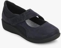 Clarks Sillian Bella Navy Blue Lifestyle Shoes women