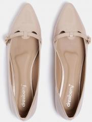 Dressberry Beige Solid Ballerinas women