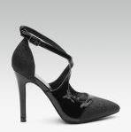 Elle Black Solid Pumps Women