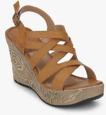 Illy Tan Wedges women