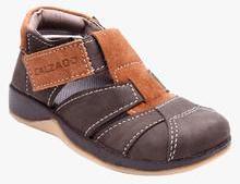 La Calzado Tan Sandals boys