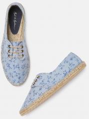 Mast & Harbour Blue Printed Sneakers women