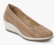 Naturalizer Beige Belly Shoes women