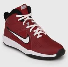 Nike Team Hustle D 6 Maroon Basketball Shoes boys