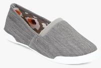 Qupid Newport Grey Moccasins women