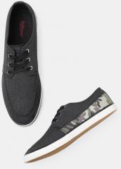 Roadster Black Canvas Regular Sneakers men