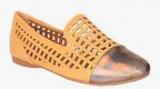 Sole To Soul Camel Moccasins women