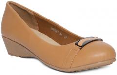 Tresmode Camel Brown Solid Pumps women