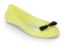 Yo! Jelo! Yellow Belly Shoes By Carlton London women