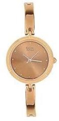 Titan Women Metal Viva Analog Rose Gold Dial Watch 2606Wm05 / 2606Wm05/Nr2606Wm05, Band Color Rose Gold